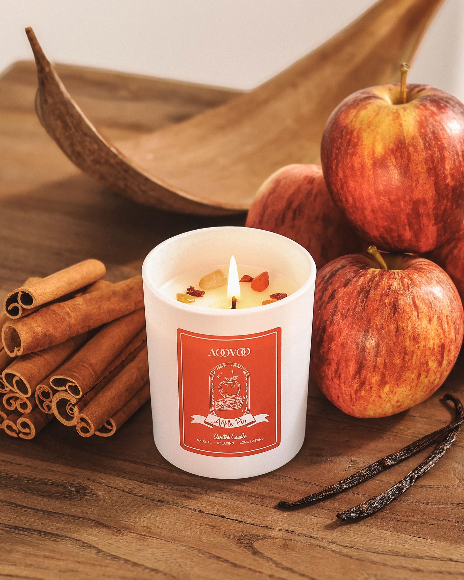 AOOVOO Apple Pie Scented Candles for Women – 7oz Soy Aromatherapy Candle with Crystals Inside
