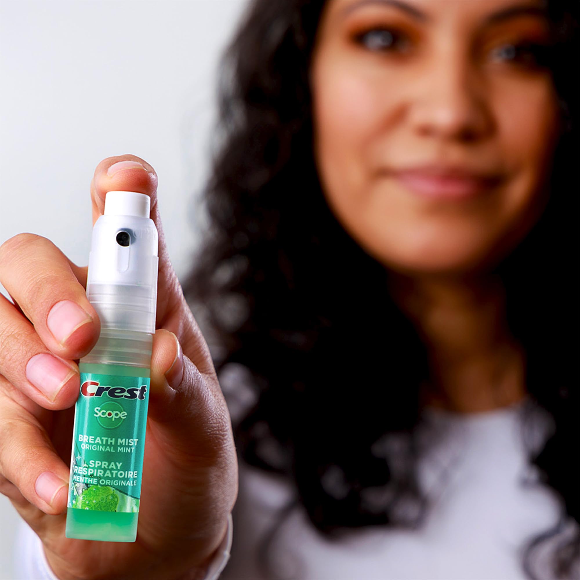 Crest Scope Breath Mist 3-Pack – Mint, 0.24 oz (7 mL) per spray, 0.72 oz total | Travel Friendly